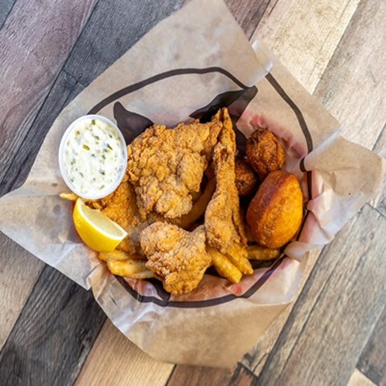 Crab Delights: Seafood and Southern Specialties